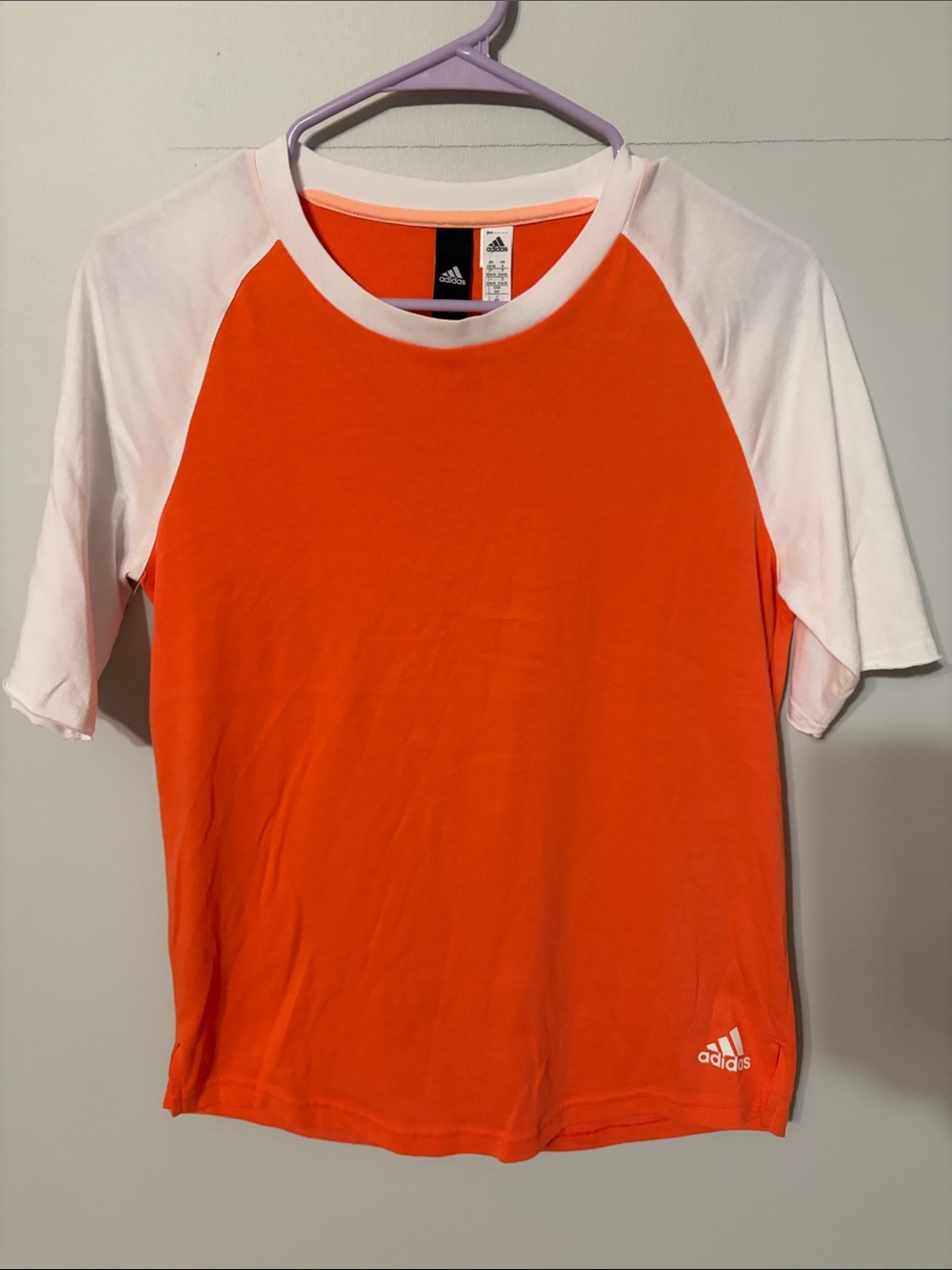 adidas Orange & White Raglan Short Sleeve Tee. Small. Cotton/poly